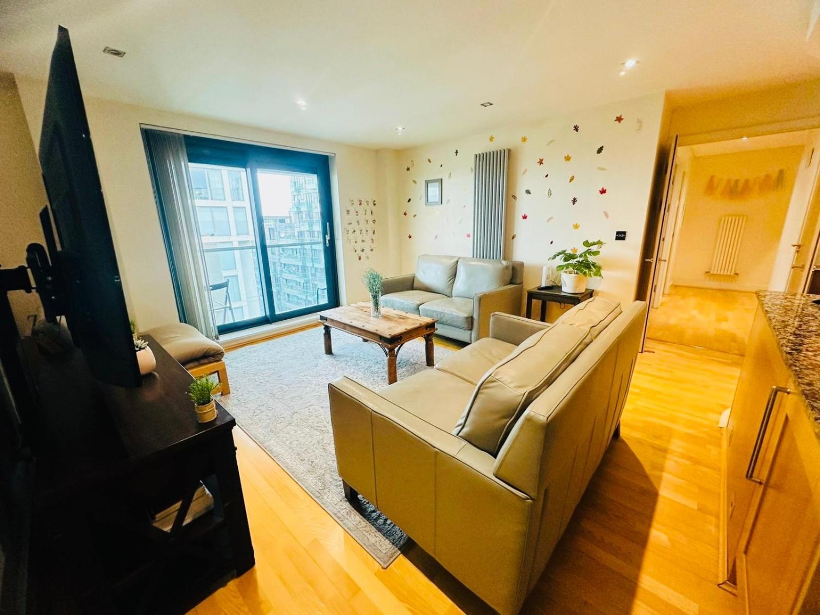 Modern 2Bed 2Bath Apartment Canary Wharf - Upto 5 Person London Exterior photo