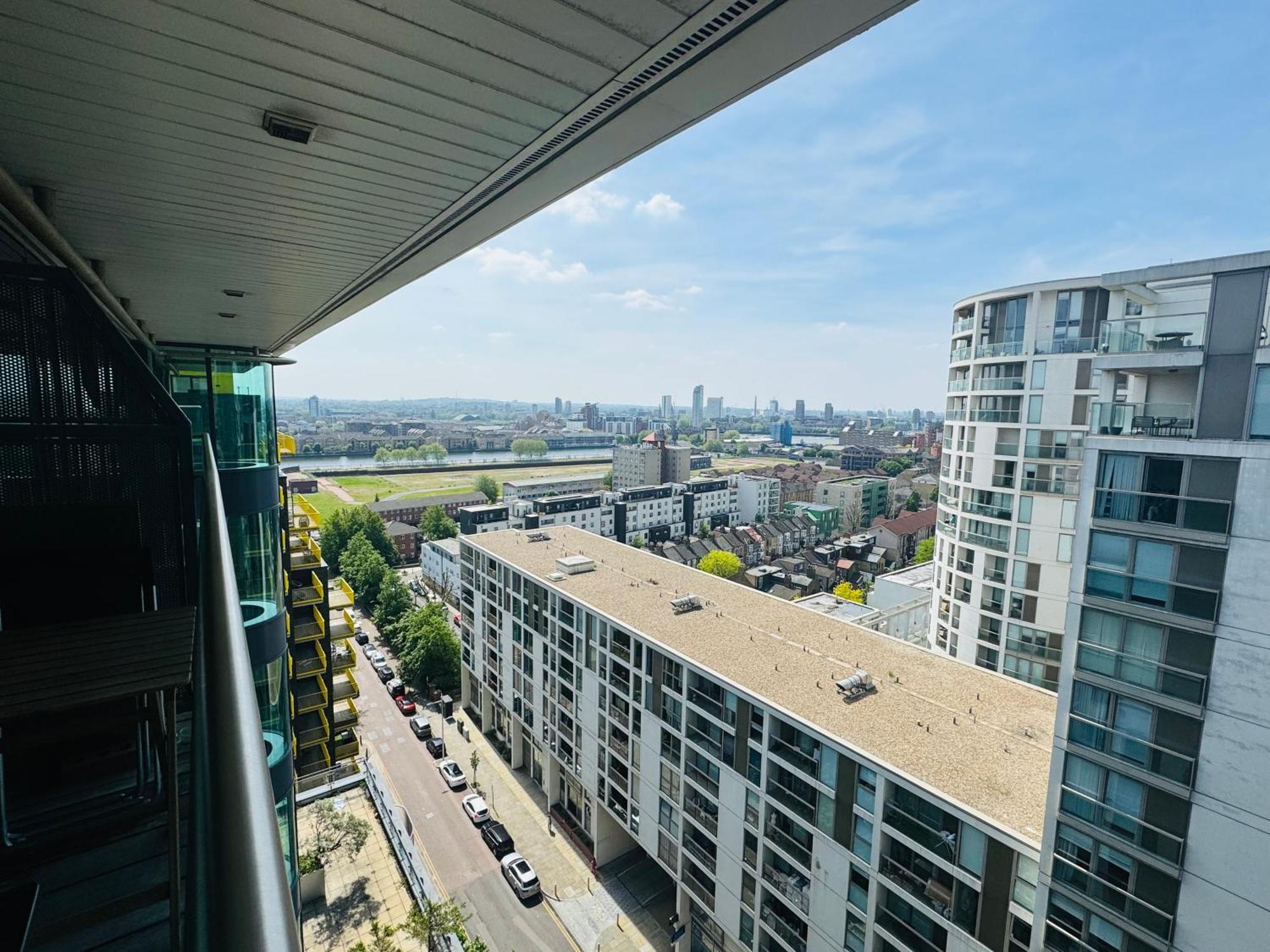 Modern 2Bed 2Bath Apartment Canary Wharf - Upto 5 Person London Exterior photo
